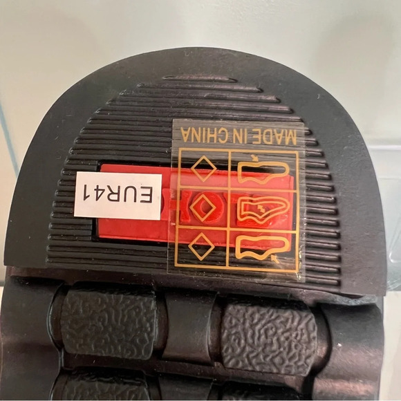 Clohoo Perforated Wine Colored Leather‎ Loafers. Size Euro 41/8. NWOT. - Picture 11 of 13